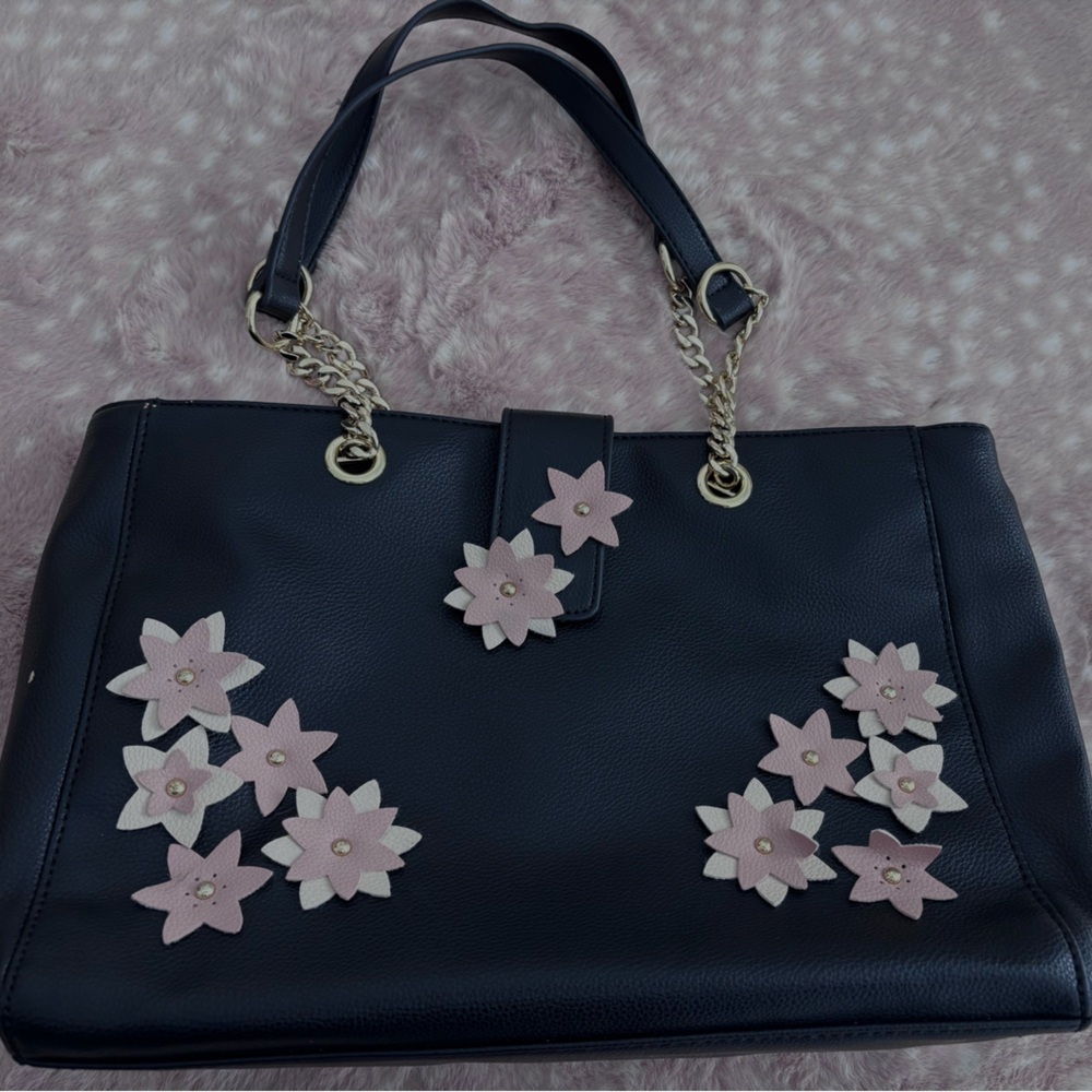Black and pink spring colombian brand shoulder bag with gold chain